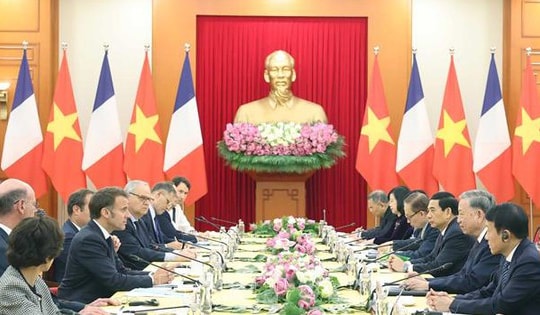 Tổng Bí thư Tô Lâm hội kiến Tổng thống Pháp Emmanuel Macron