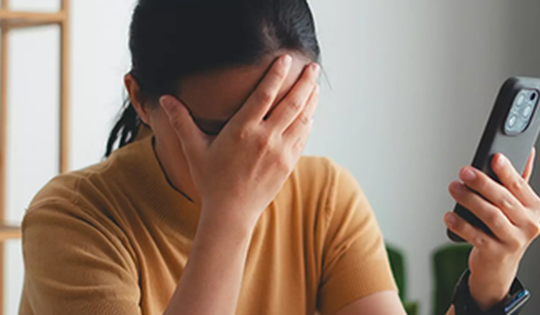 Livestream lộ 'ảnh nóng', nữ sinh Hà Nội bị đe dọa tống tiền

