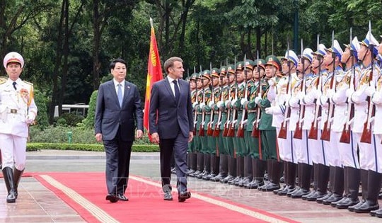 Chủ tịch nước Lương Cường chủ trì lễ đón cấp Nhà nước Tổng thống Cộng hòa Pháp