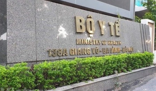 Danh sách tập thể, cá nhân ngành y tế được đề nghị khen thưởng Huân chương Lao động hạng Nhì, hạng Ba