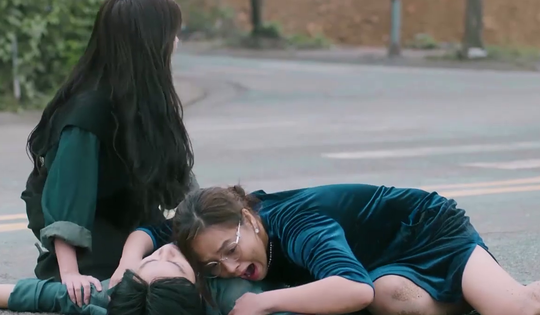 Tập mới nhất 'Cha tôi, người ở lại': Sau tai nạn bất tỉnh, Nguyên bất ngờ được mẹ ủng hộ yêu An