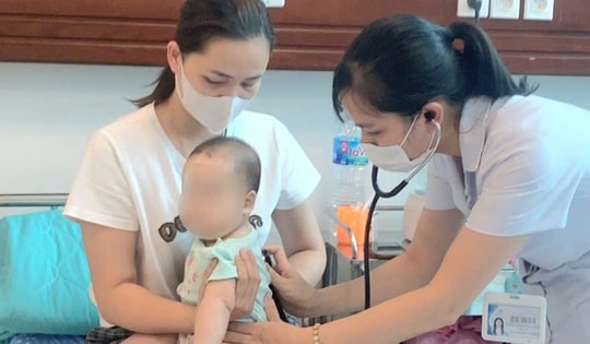 Nguy cơ trẻ đồng nhiễm COVID-19 với các bệnh khác, chuyên gia khuyến cáo điều cha mẹ cần làm ngay