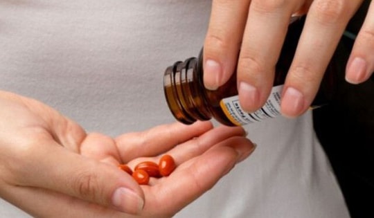 7 tác dụng phụ của melatonin trị mất ngủ, dùng thế nào cho an toàn?