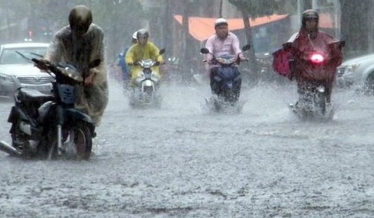 Cả nước bước vào đợt mưa diện rộng, cảnh báo ngập úng và sạt lở