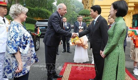 Chủ tịch nước Lương Cường chủ trì lễ đón chính thức Tổng thống Hungary