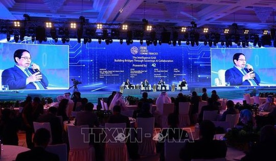 Thủ tướng dự Phiên thảo luận 'Lưới thông minh kết nối thông qua hợp tác tự chủ AI'