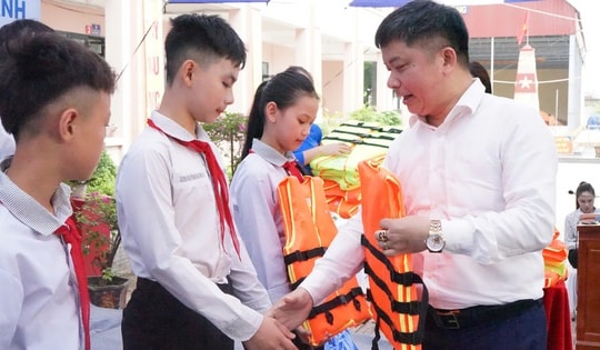 Nghệ An phát động Tháng hành động vì trẻ em: Cam kết cho một mùa hè an toàn