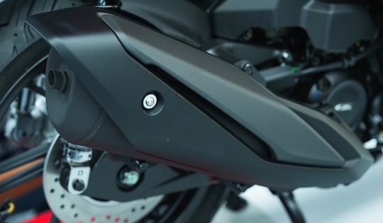 Honda SH 350i 2025 mới nhập khẩu về đại lý thiết kế đẹp long lanh, trang bị đỉnh cao có giá ra sao?