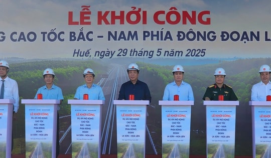 Khởi công dự án mở rộng cao tốc La Sơn - Hòa Liên lên 4 làn xe