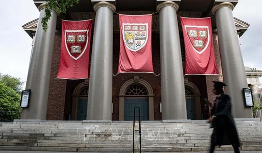 Chính quyền Mỹ thay đổi chiến lược để hạn chế Đại học Harvard