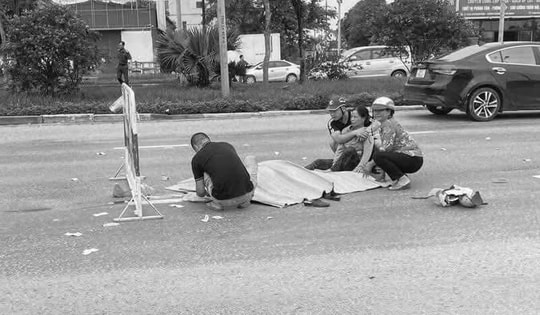 Nghi vấn người đàn ông tử vong do bị phương tiện chèn qua người khi ngã