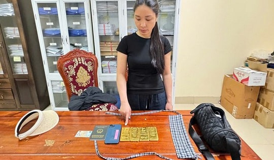 Người phụ nữ giấu 4 kg vàng quanh bụng khi qua cửa khẩu