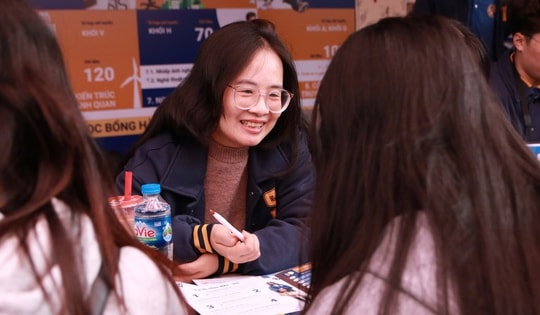 Điểm sàn thi đánh giá năng lực, tư duy 2025: Thí sinh cần nắm rõ