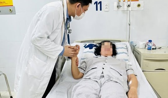 Người phụ nữ có tiền sử đột quỵ lên cơn động kinh nguy kịch vì 1 sai lầm nhiều người Việt mắc phải