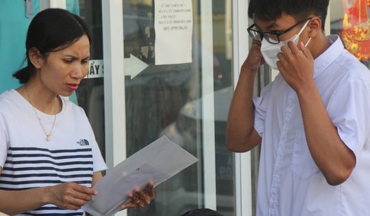 Thi vào lớp 10 công lập Quảng Ninh: Con thi, bố mẹ căng thẳng áp lực