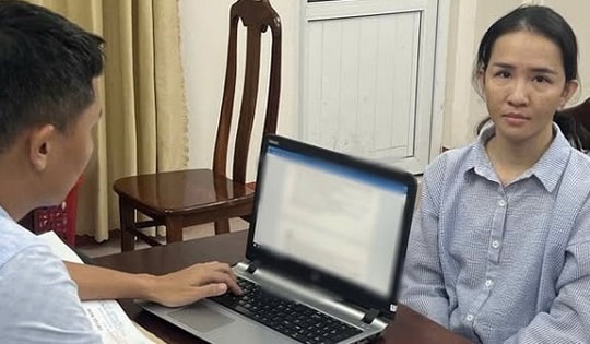 Vận động đối tượng trốn truy nã hơn 5 năm ra đầu thú