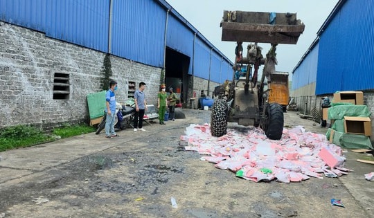 Đồ chơi baby three chứa formaldehyt gây ung thư, cực độc hại với con trẻ