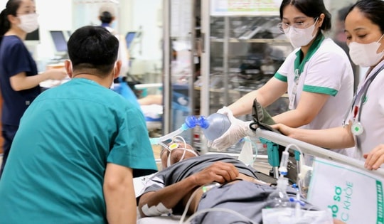 'Không phải những lời tung hô, chúng tôi cần nhất là sự chia sẻ, cảm thông từ người bệnh'