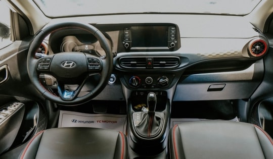 Giá lăn bánh Hyundai Grand i10 mới nhất rẻ kỷ lục, thấp chưa từng có, xứng danh xe hatchback hạng A rẻ nhất