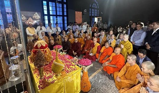 Xá lợi Đức Phật trở về Ấn Độ, khép lại hành trình hành hương lịch sử tại Việt Nam