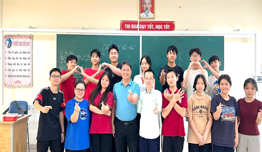 Xúc động lời thầy hiệu trưởng dặn dò sĩ tử trước ngưỡng cửa kỳ thi vào 10