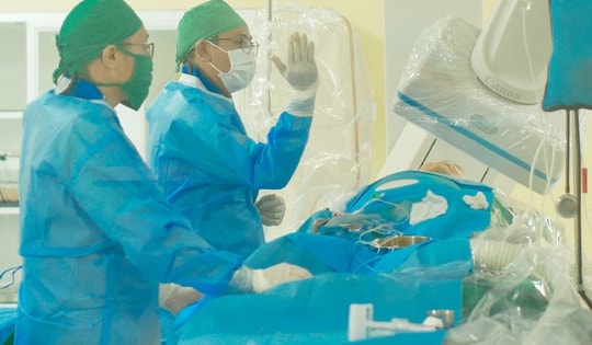 Người đàn ông bị nhồi máu cơ tim cấp lúc nửa đêm được cứu sống nhờ làm tốt việc này