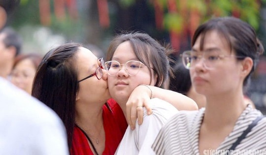 Thi lớp 10 Hà Nội: Những điều cần nhớ trước ngày làm thủ tục