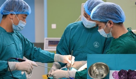 Người phụ nữ 28 tuổi may mắn tránh được nguy cơ biến chứng u tuyến giáp kích thước lớn