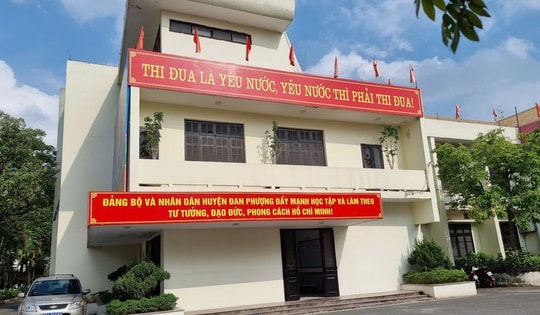 Giải quyết chế độ cho cán bộ cấp huyện, xã ở Hà Nội khi sắp xếp bộ máy như thế nào?