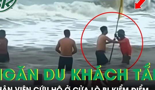 Từng cứu nhiều người đuối nước, nhân viên cứu hộ bị kiểm điểm vì ngăn du khách tắm lúc sóng lớn