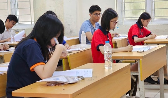 Hơn 400 thí sinh Hà Nội bỏ thi môn Ngữ văn vào lớp 10