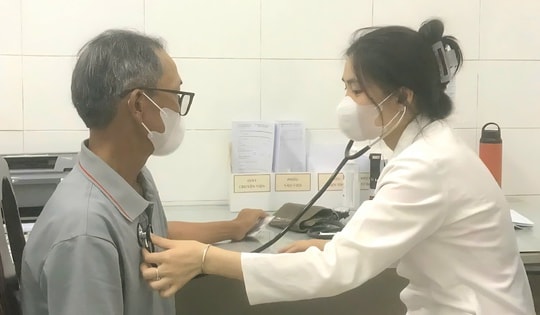 Cơ sở y tế ở Huế chủ động phòng chống COVID-19, lưu ý người bệnh nhóm nguy cơ cao