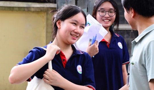 Thí sinh Hà Nội phấn khởi với đề Ngữ văn lớp 10: Hay, vừa sức và thú vị