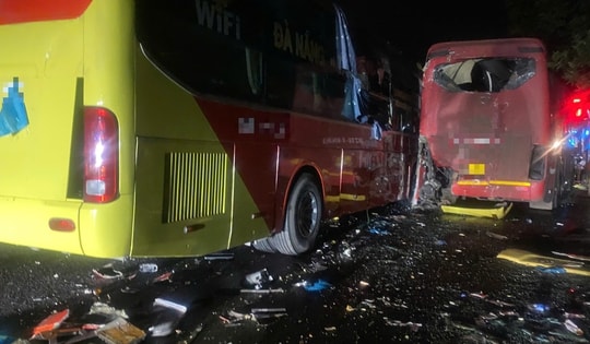 Tai nạn liên hoàn giữa 3 xe khách trên đường tránh Huế, 7 người đi cấp cứu