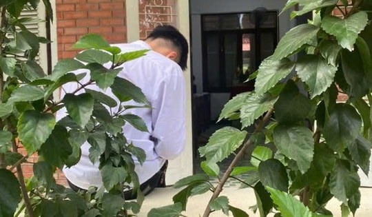 Thuốc lá điện tử ‘núp bóng’ bút, son môi, USB tấn công giới trẻ