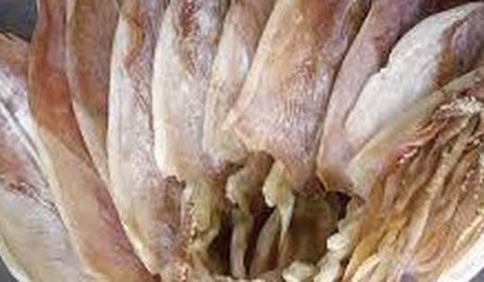 Nam thanh niên mất 110 triệu đồng vì mua mực khô trên mạng xã hội