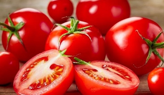 Thực phẩm giàu nước cần bổ sung cho các sĩ tử không bị mất nước do trời nắng nóng