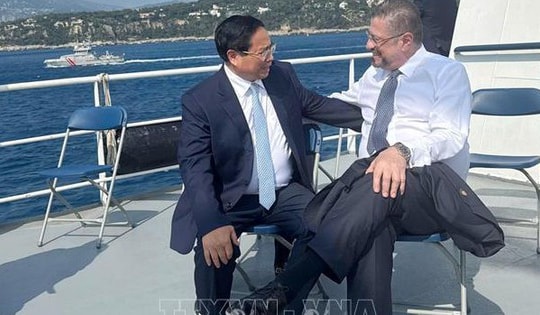 Thủ tướng Phạm Minh Chính gặp Tổng thống Costa Rica