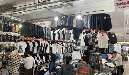 Vì sao hàng giả, hàng nhái còn 'đất sống'?