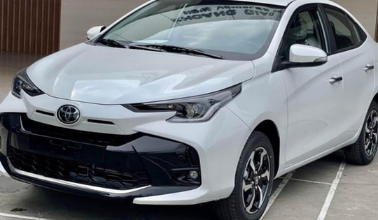 Giá xe ô tô Toyota mới nhất giảm mạnh tới 66 triệu đồng, rẻ hiếm thấy, Toyota Vios, Yaris Cross thấp chưa từng có