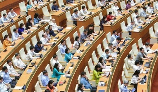 Quốc hội sắp thông qua việc sửa đổi Hiến pháp, sáp nhập tỉnh