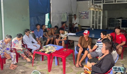 'Theo dõi đá gà qua mạng, thắng thua bằng tiền', công an tạm giữ 26 đối tượng