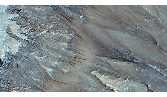 500.000 vệt lạ trên Sao Hỏa: Cơ hội nào cho sinh vật sống?