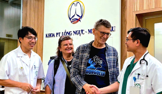 Du khách nước ngoài vào cấp cứu '9 phần tử vong': Tôi như được sống lại lần nữa