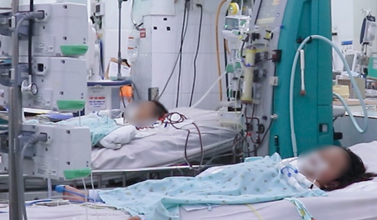 Bé 13 tuổi men gan tăng gấp 100 lần do mắc sai lầm này khi bị sốt xuất huyết