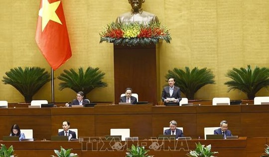 Ngày 12/6, Quốc hội biểu quyết thông qua Nghị quyết về việc sắp xếp đơn vị hành chính cấp tỉnh năm 2025