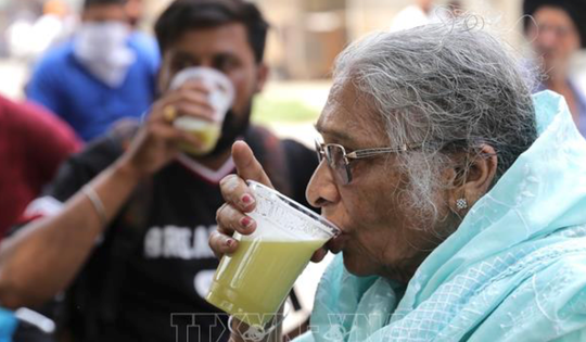 Miền Bắc Ấn Độ sục sôi giữa cái nóng 47 độ C