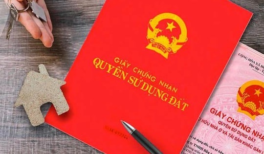 Cha mẹ muốn sang tên sổ đỏ cho con năm 2025 không thể thiếu những loại giấy tờ này
