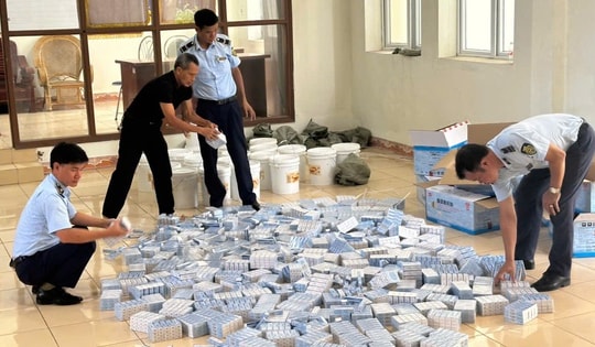 Khám kho hàng ở vùng biên, thu giữ hơn 5.400 tuýp thuốc trị ngứa nhập lậu