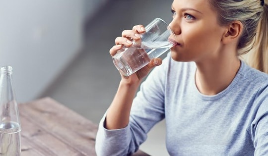 5 cách đơn giản đào thải axit uric ra khỏi cơ thể